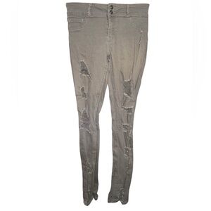 5/$25 Cello Army Green Distressed Skinny Jeans EUC
